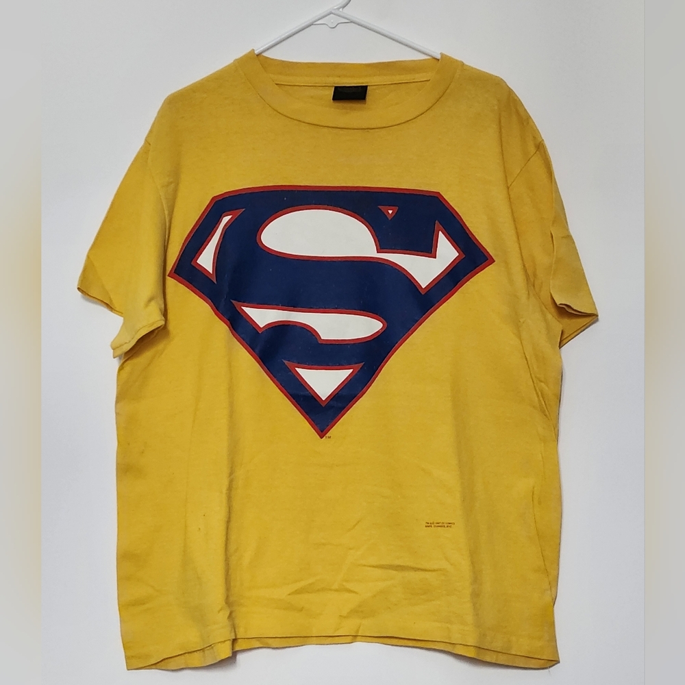 Vintage 1997 Superman PROMO Yellow T-Shirt DC Comics Made in USA Single Stitch